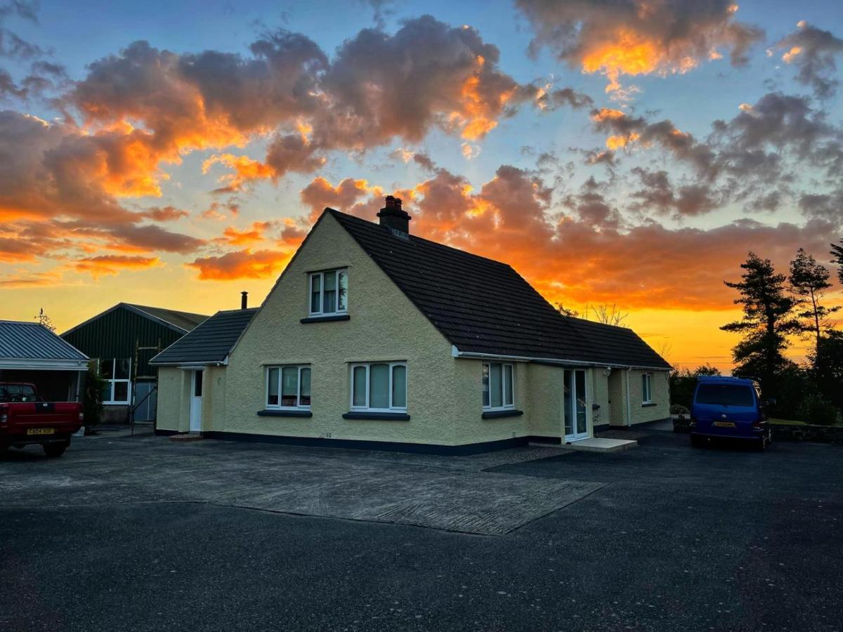 Pembrokeshire Fields Hotel Haverfordwest Exterior photo